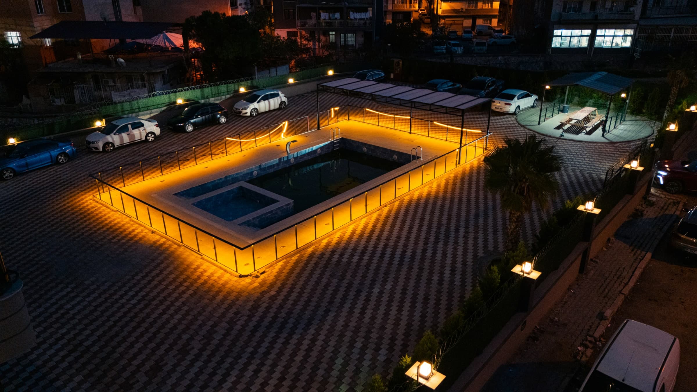 Central Çamlık galeri 53